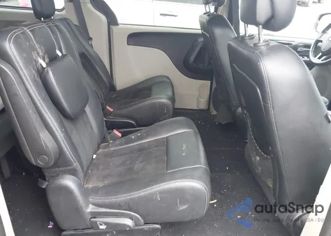 2017 Dodge Grand Caravan Sxt z USA, uszkodzony, nr VIN 2C4RDGCG1HR749839